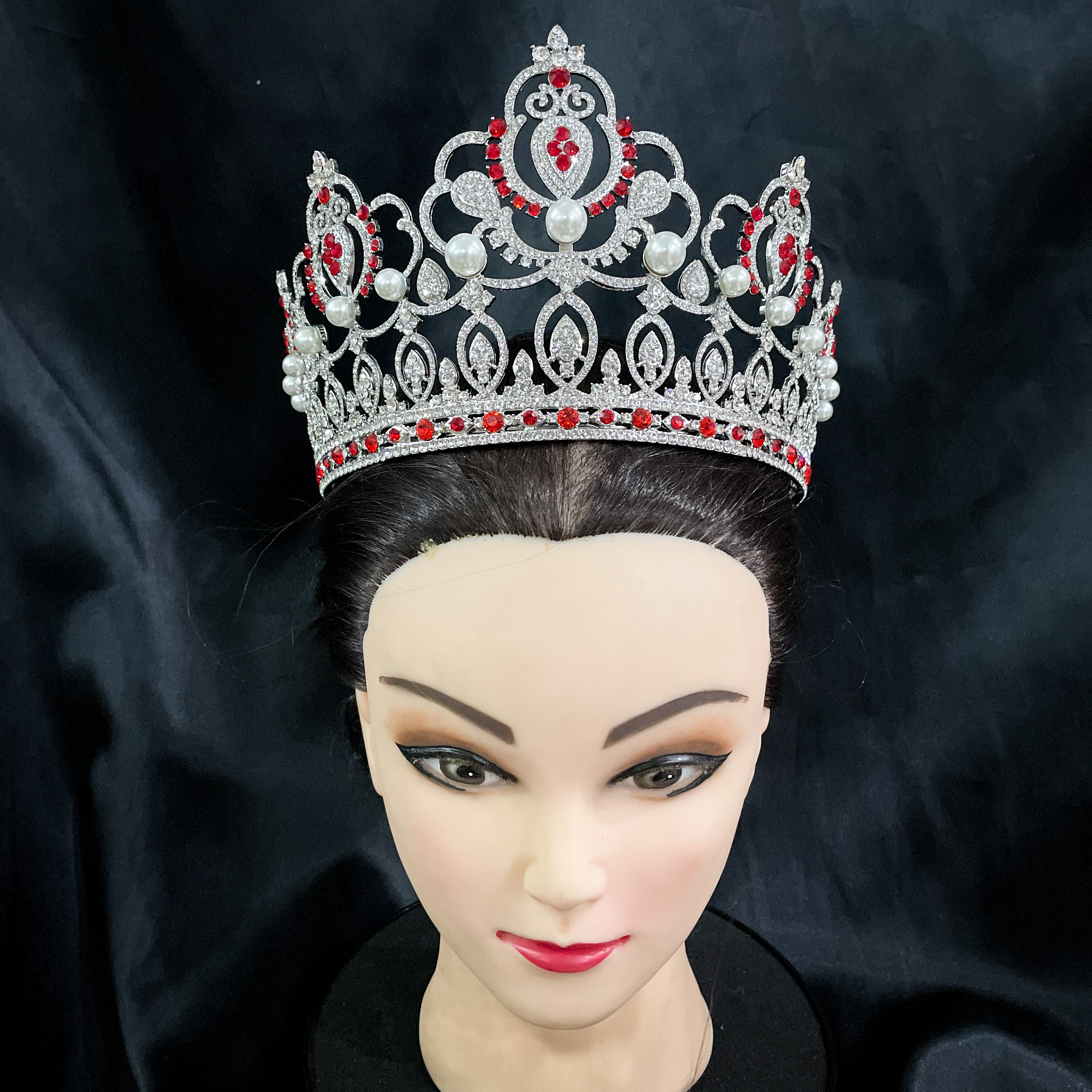 (พร้อมส่ง) มงกุฏ 092 สีแดง มงกุฎนางงาม มงกุฎเพชร มงกุฎประกวด สินค้าพร้อมส่ง ไม่ต้องรอนาน งานพรีเมี่ยม