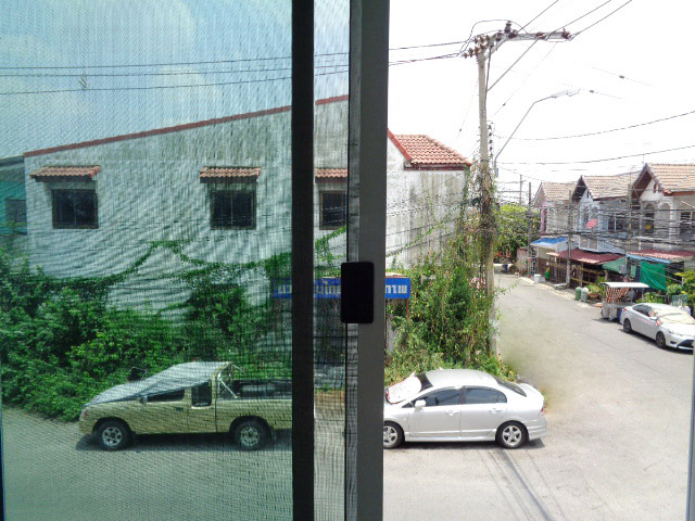 H1123 ขายทาวน์เฮ้าส์ 2 ชั้น 16 ตร.วา หมู่บ้านจินดาทาวน์ หลังมุม รีโนเวทใหม่ ซอยคู้บอน 27 แยก 56 (รามอินทรา กม. 8)