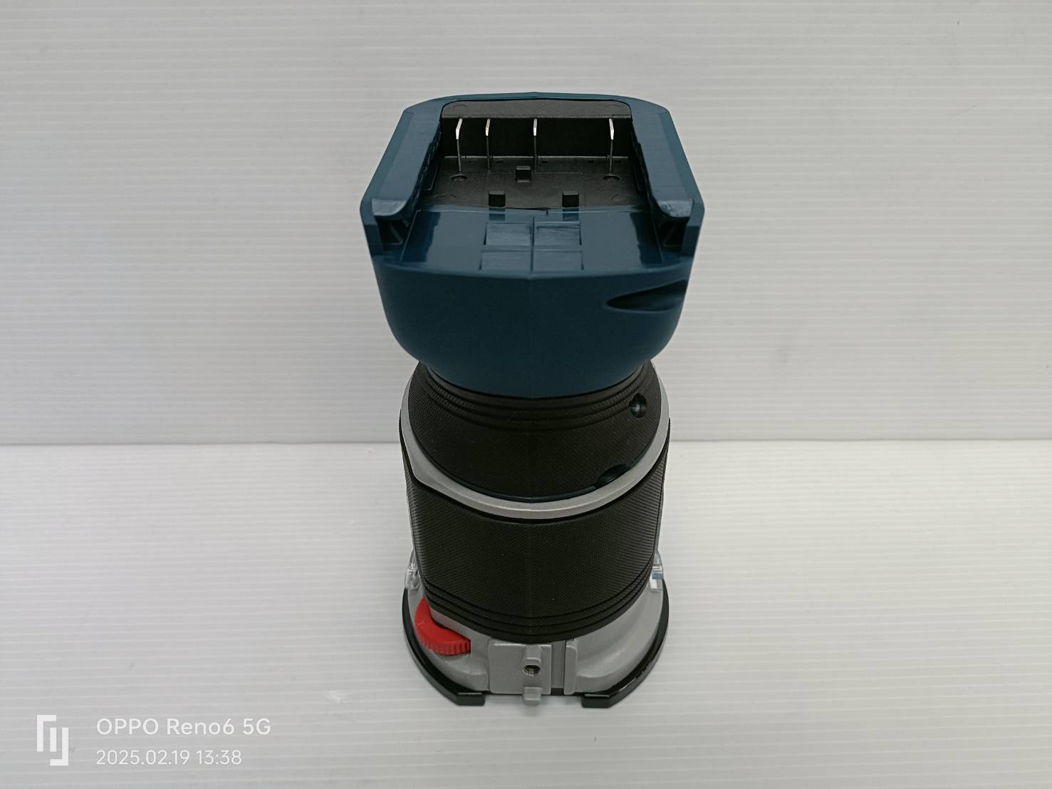 BOSCH GKF18V-8 Professional เครื่องเซาะร่อง18V