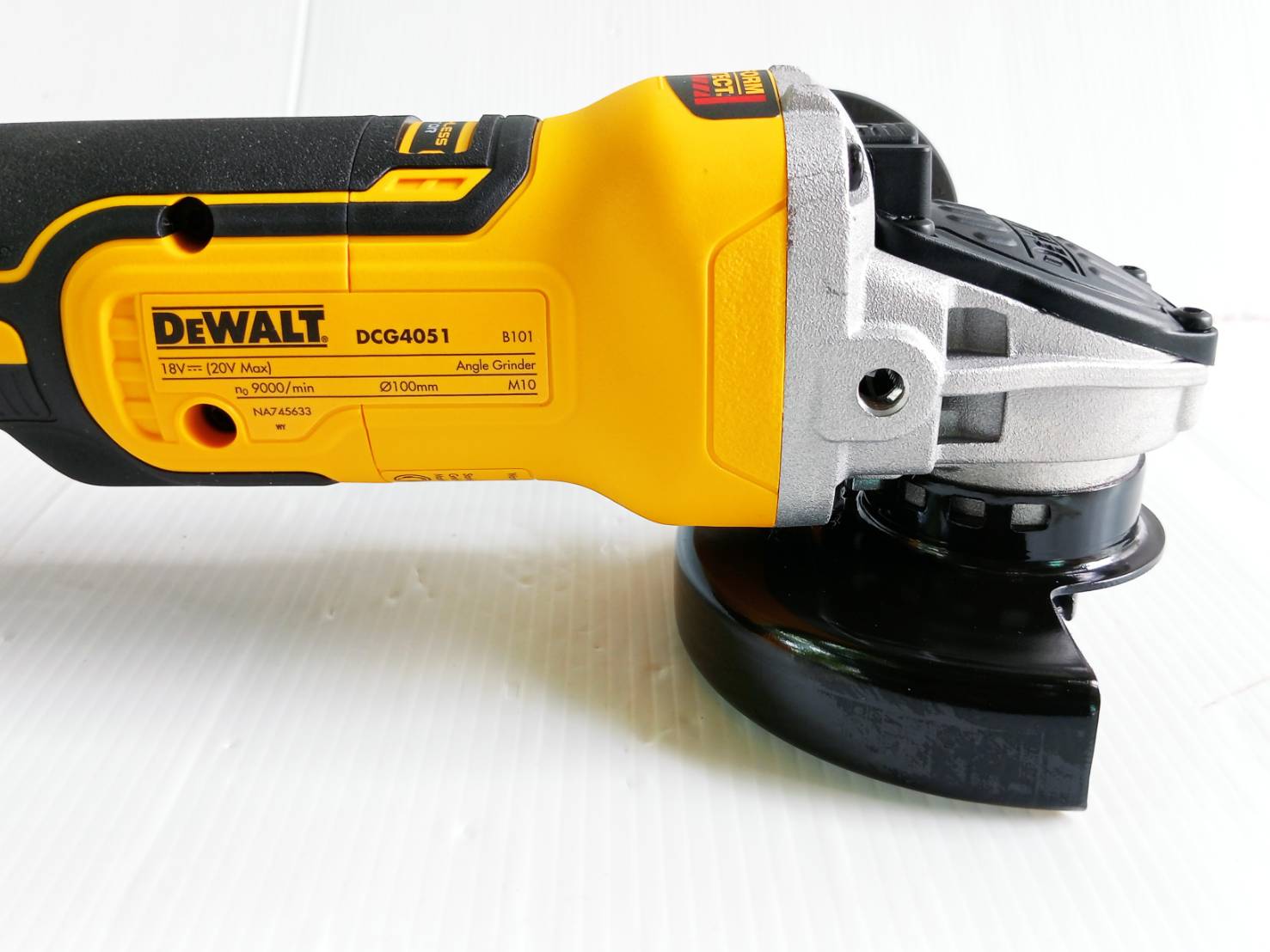 หินเจียรไร้สาย20V DCG405N DEWALT