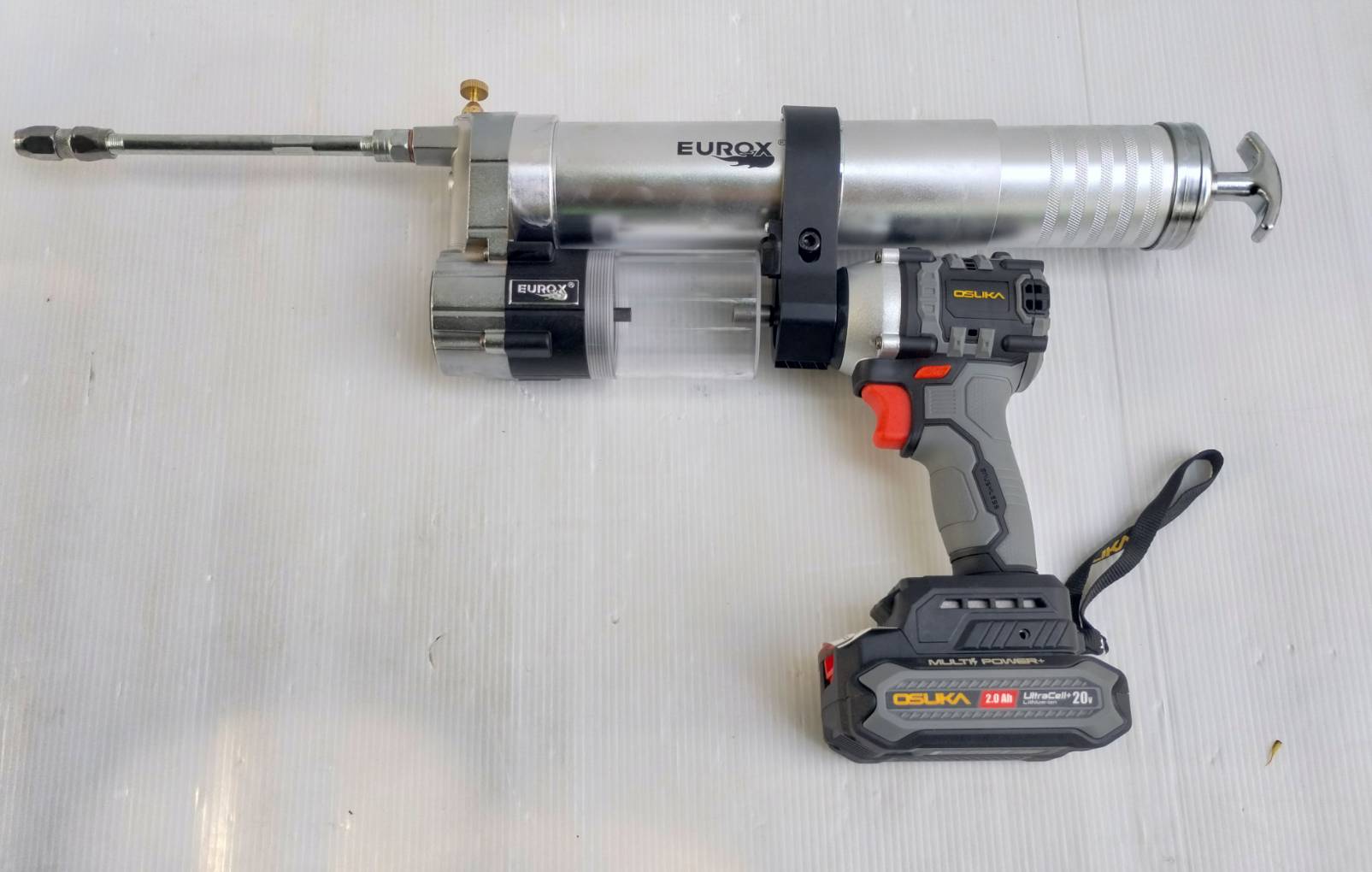 EUROX กระบอกอัดจารบี 18นิ้ว 400CC ต่อสว่าน GG01 (ไม่รวมสว่าน)