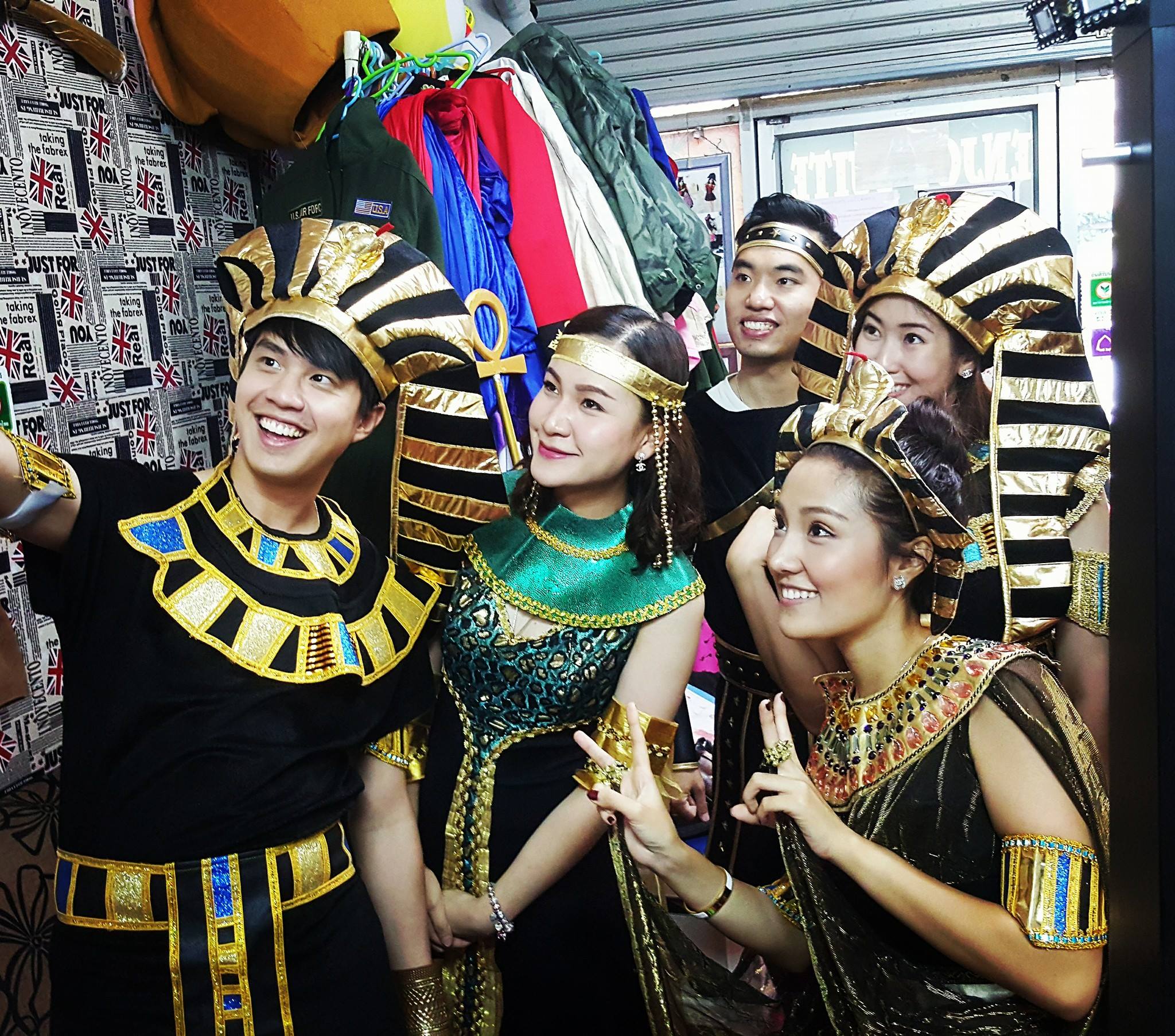 ชุดคลีโอพัตรา