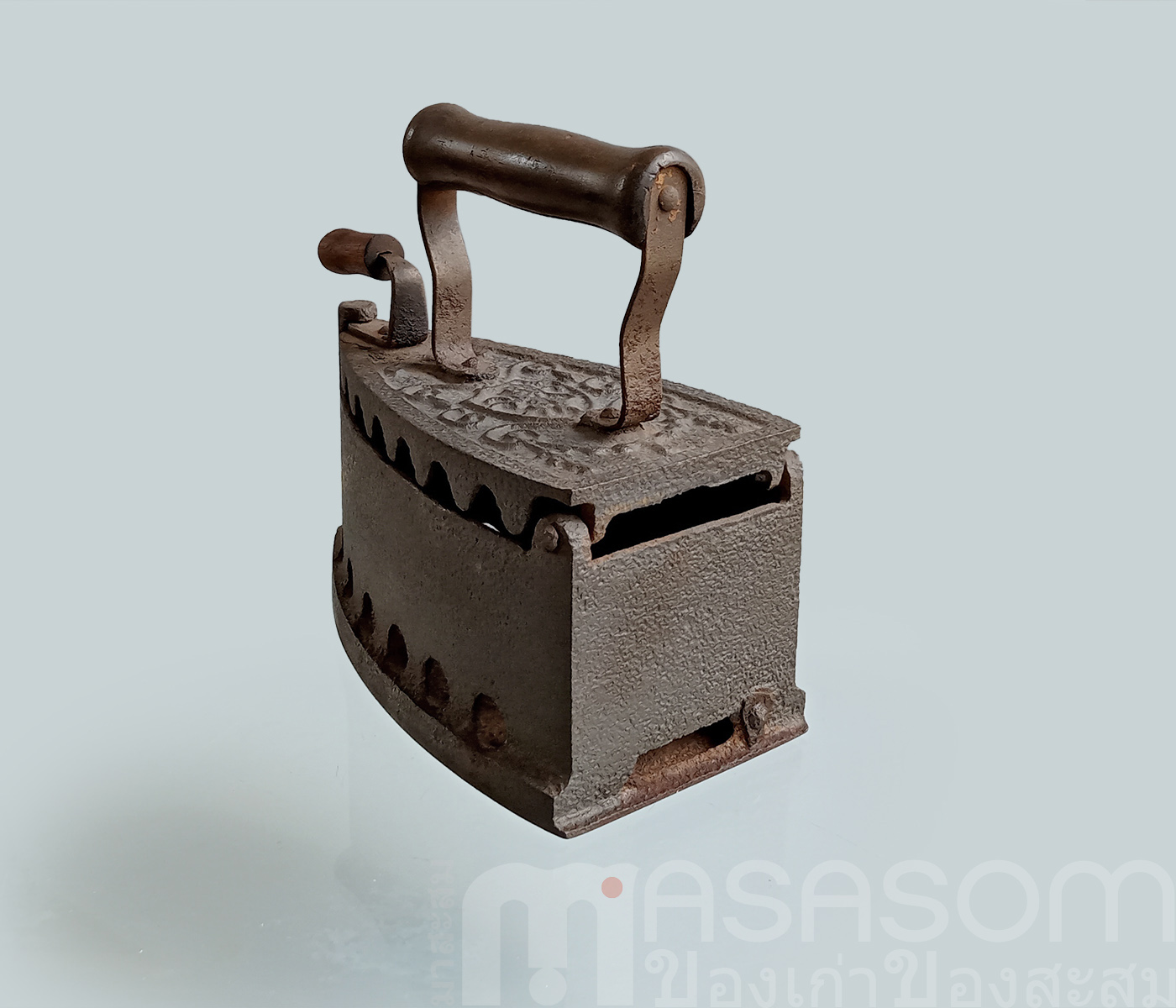 เตารีดเหล็กหล่อเก่ายุโรป