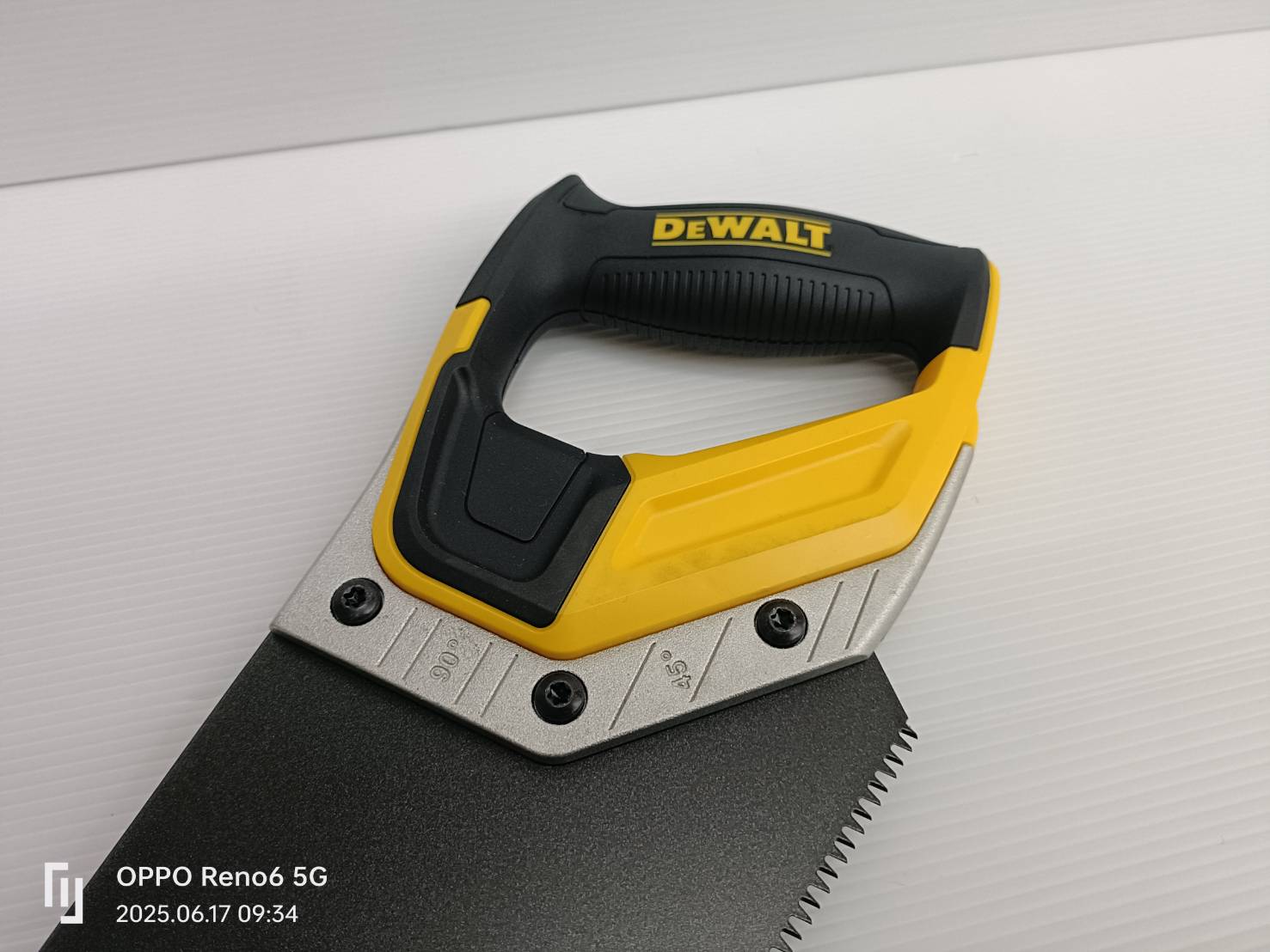 DEWALT รุ่น DWHT20545L เลื่อยมือ DEWALT 20 นิ้ว