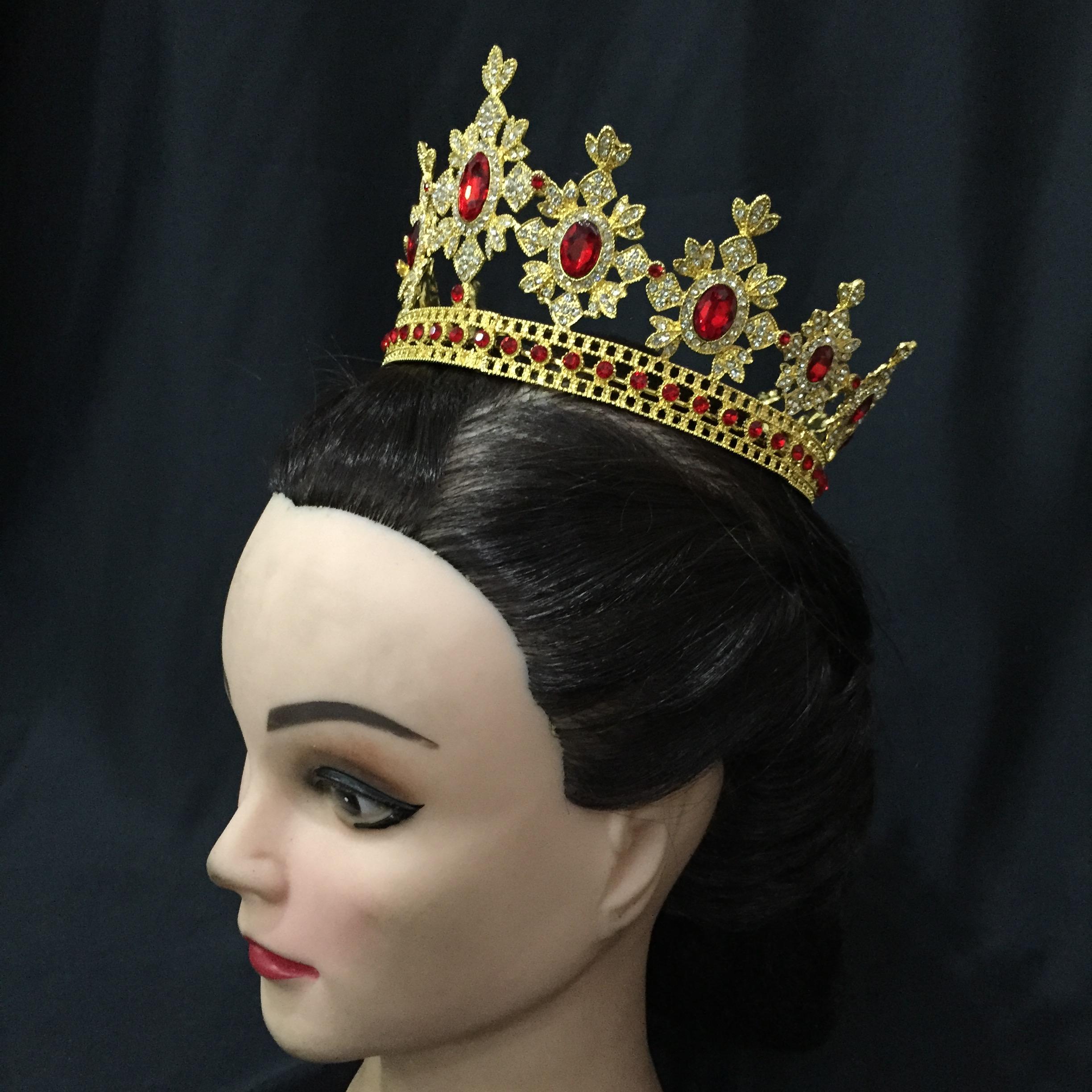 (พร้อมส่ง) มงกุฏ 050 แดง