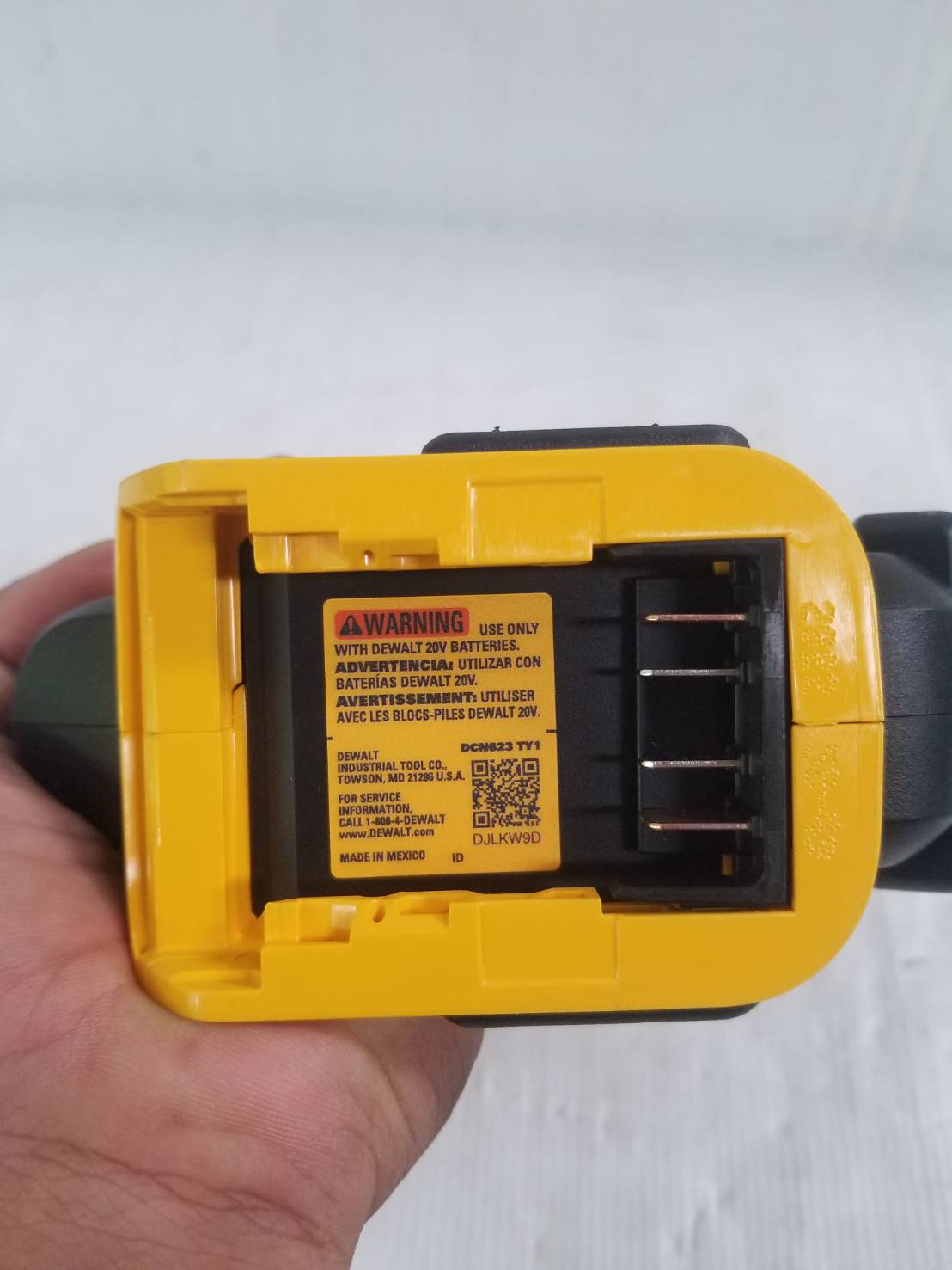 เครื่องยิงตะปู20V DCN623B DEWALT (ตะปูPIN)