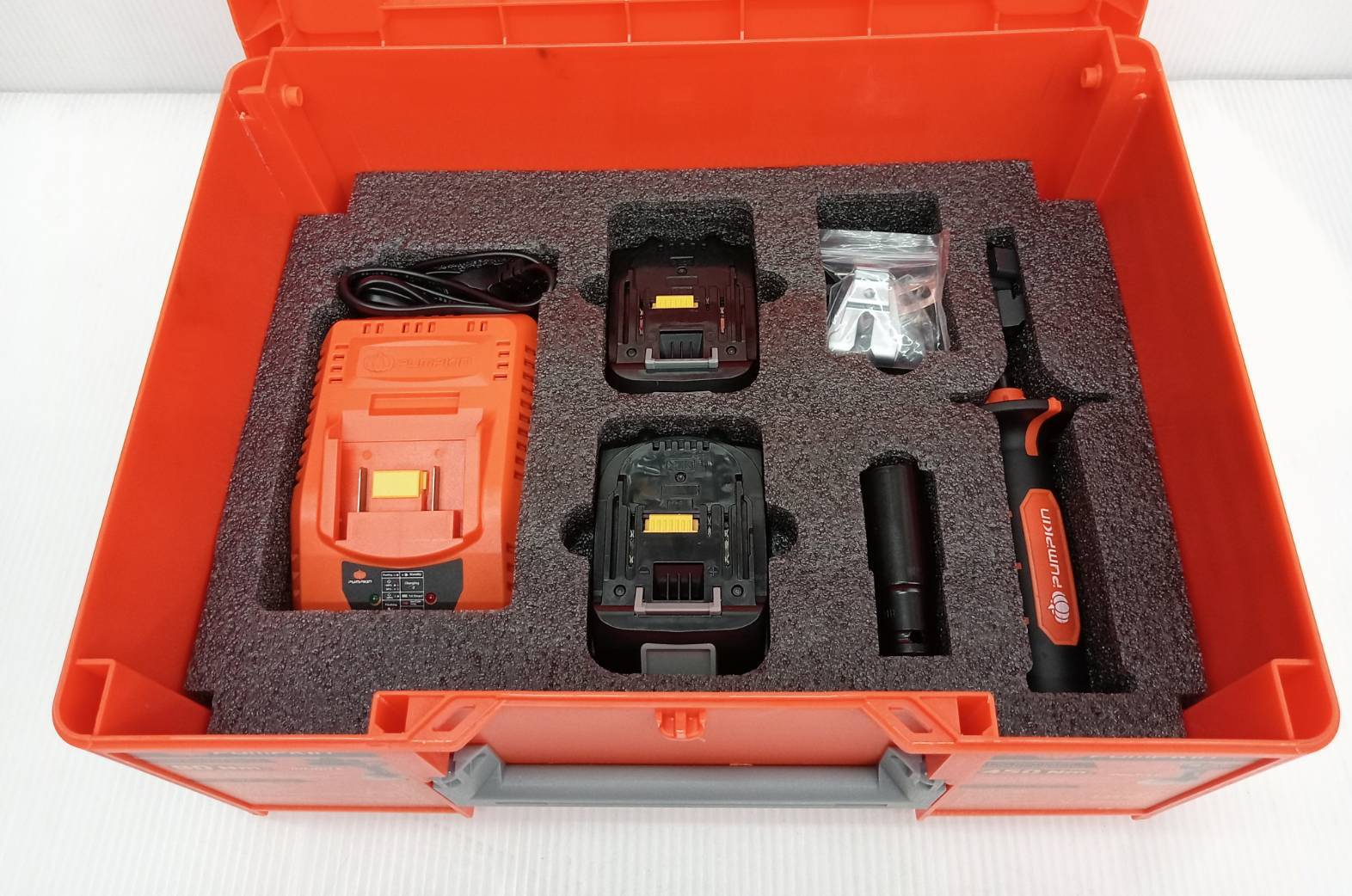 คอมโบ้สว่านกระแทก+บล็อกกระแทก INF-IMDIW-422CK PUMPKIN 50296