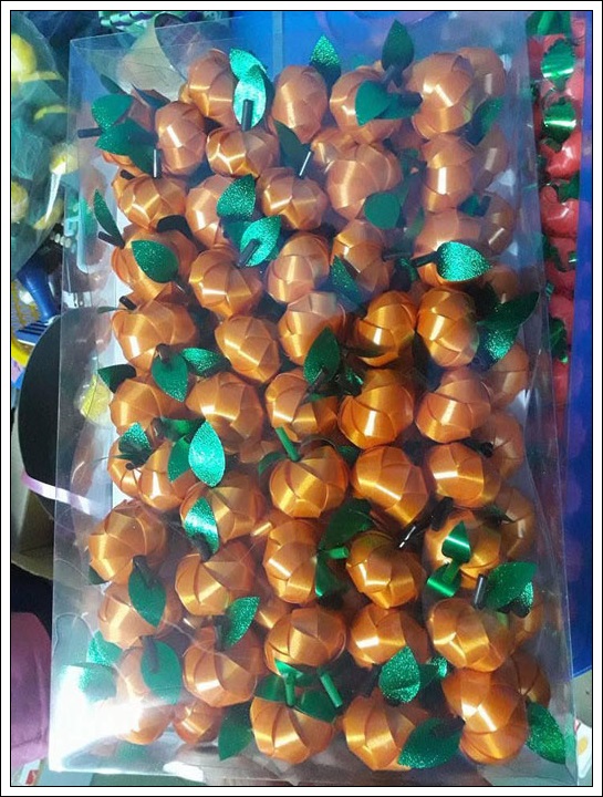 กล่อง-เหรียญโปรยทาน ขนาด กว้าง 9 x ยาว 12 x ลึก 4 นิ้ว หรือ กว้าง 23 x ยาว 30.8 x ลึก 10 cm