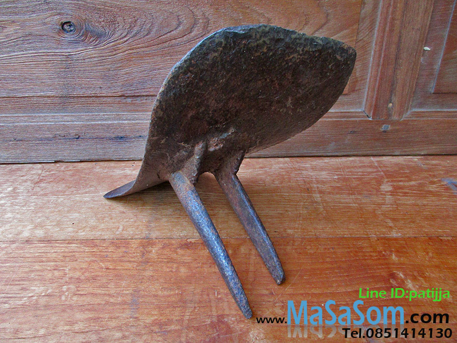 ผานไถโบราณชิ้นบน F2