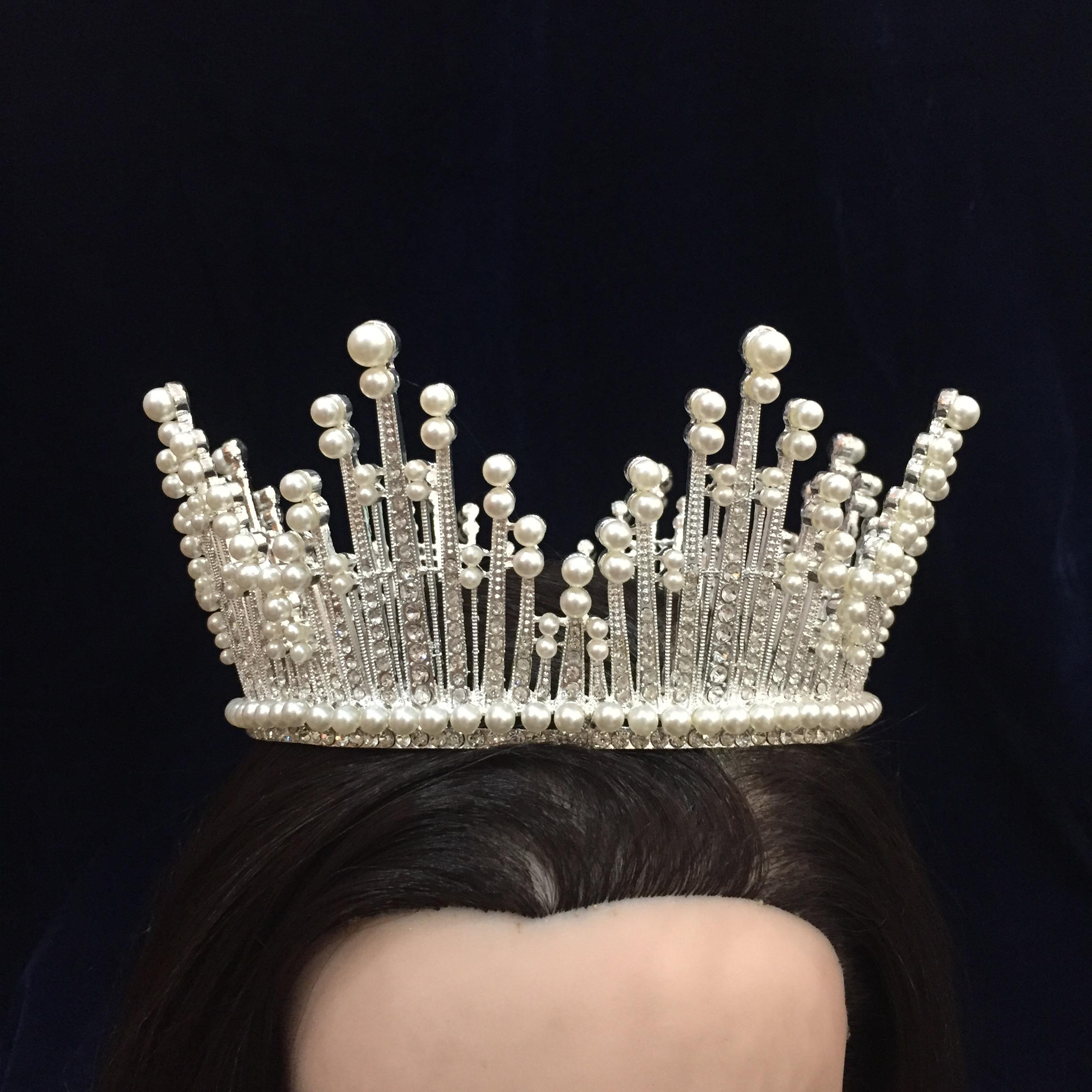 (พร้อมส่ง) มงกุฎ 037 สีเงิน มงกุฎนางงาม มงกุฎประกวด งานสวย งานคุณภาพ