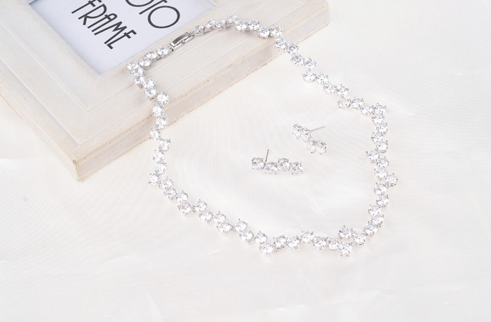 CZ009 เครื่องประดับเพชร CZ เกรดพรีเมี่ยม