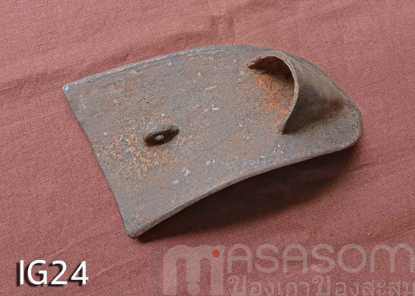 ผานไถนาโบราณ IG24
