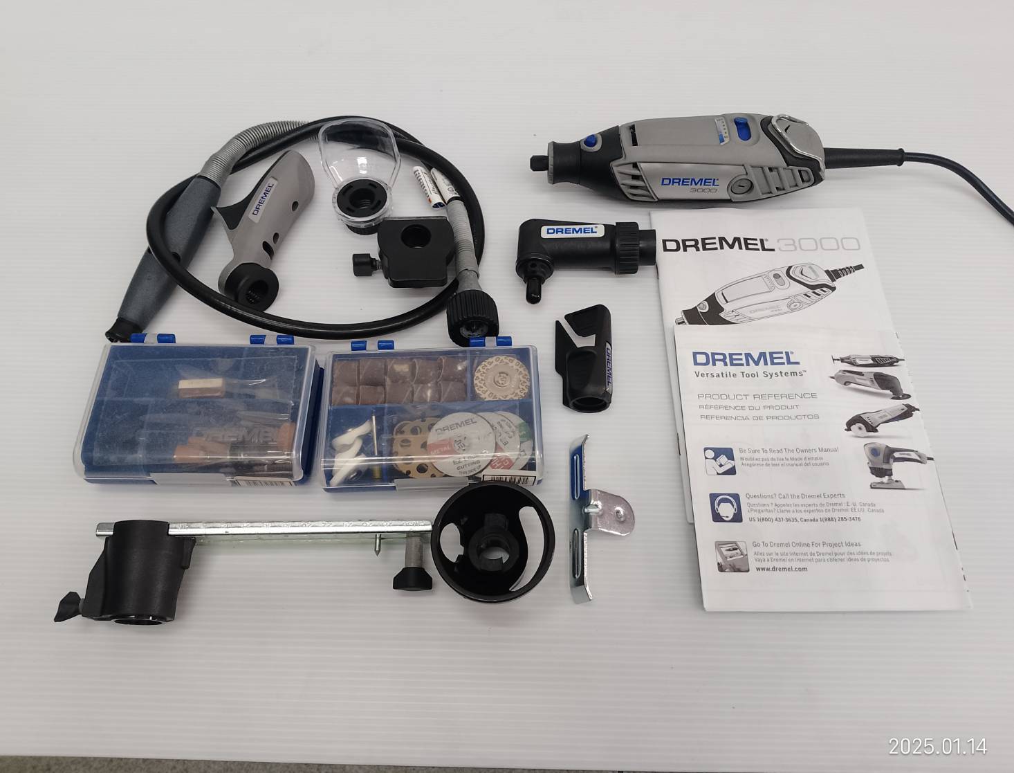 เครื่องเจียรมือ รุ่น 3000-8/64 พร้อมอุปกรณ์เสริม 64 ชิ้น DREMEL