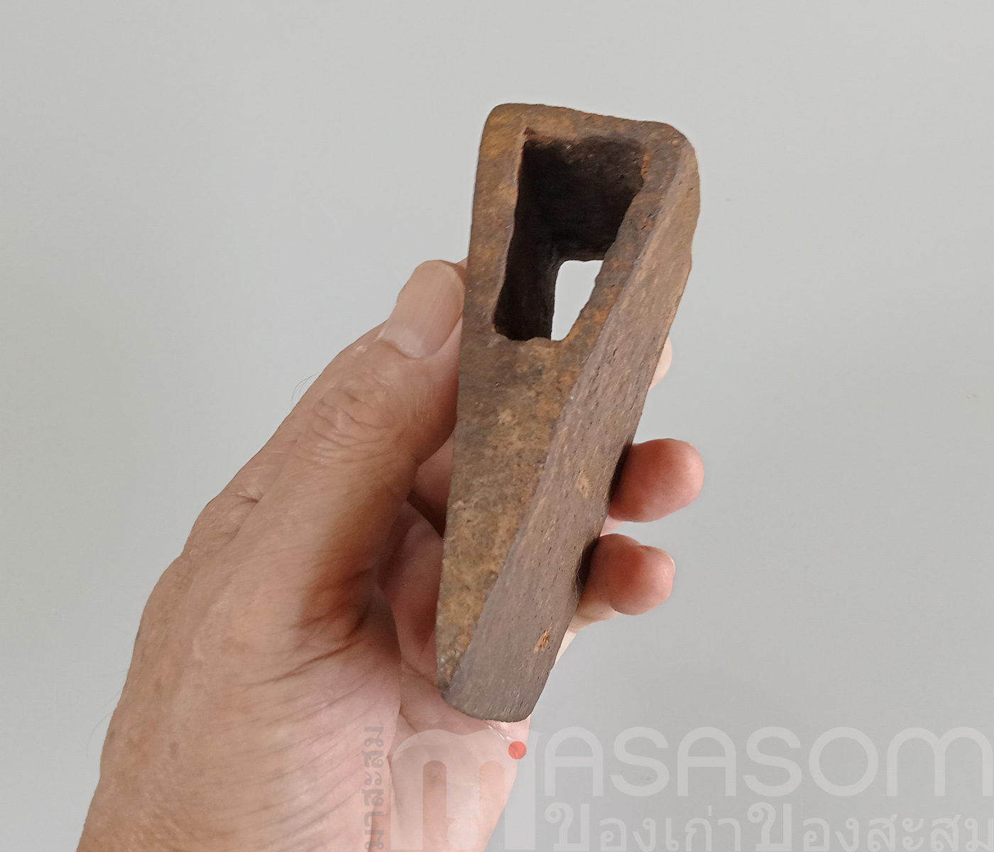 ขวานเหล็กโบราณ