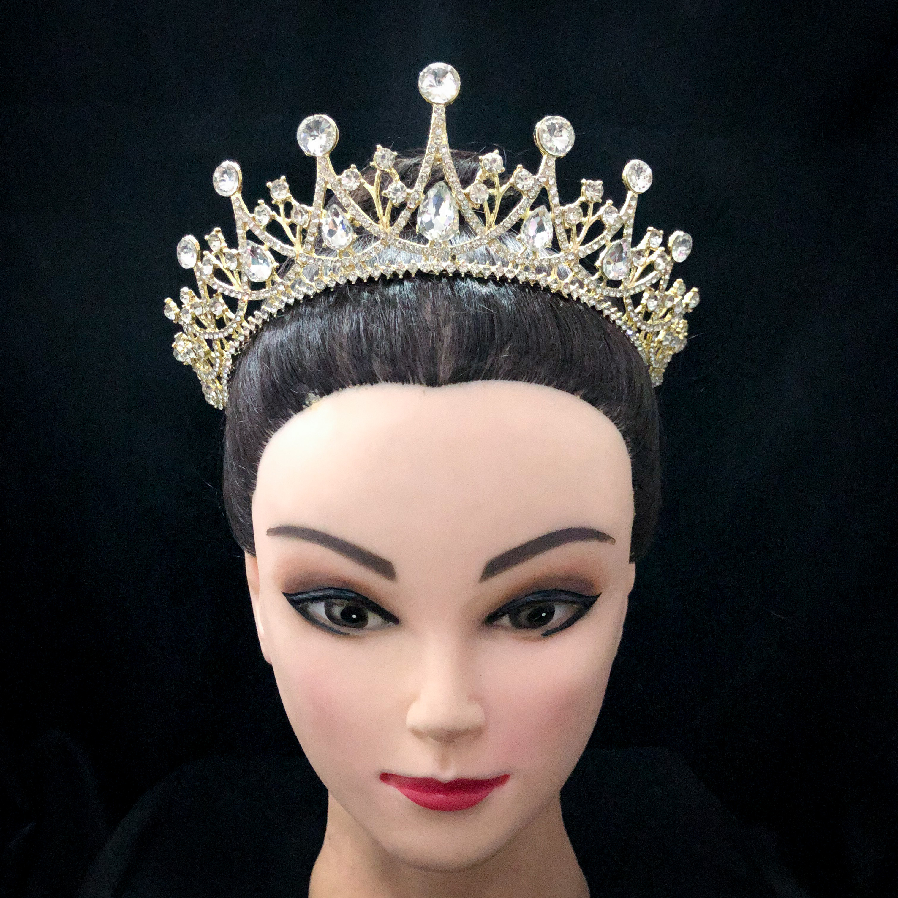 (พร้อมส่ง) เทียร่า 252 สีขาว