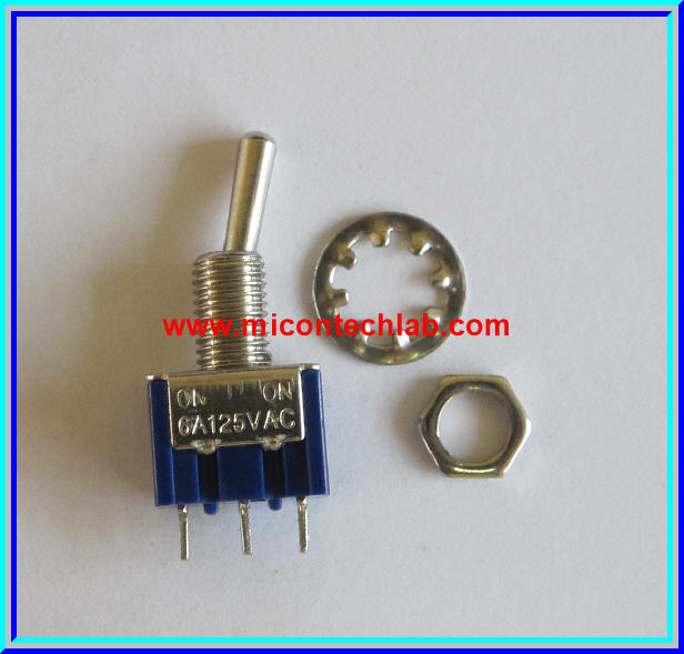 1x สวิตซ์เปิดปิด 3 ทาง Power On/Off SPDT Switch