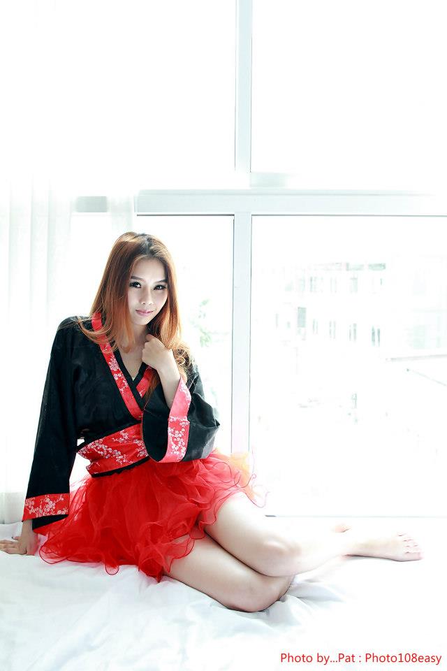 ชุดกิโมโนสั้น