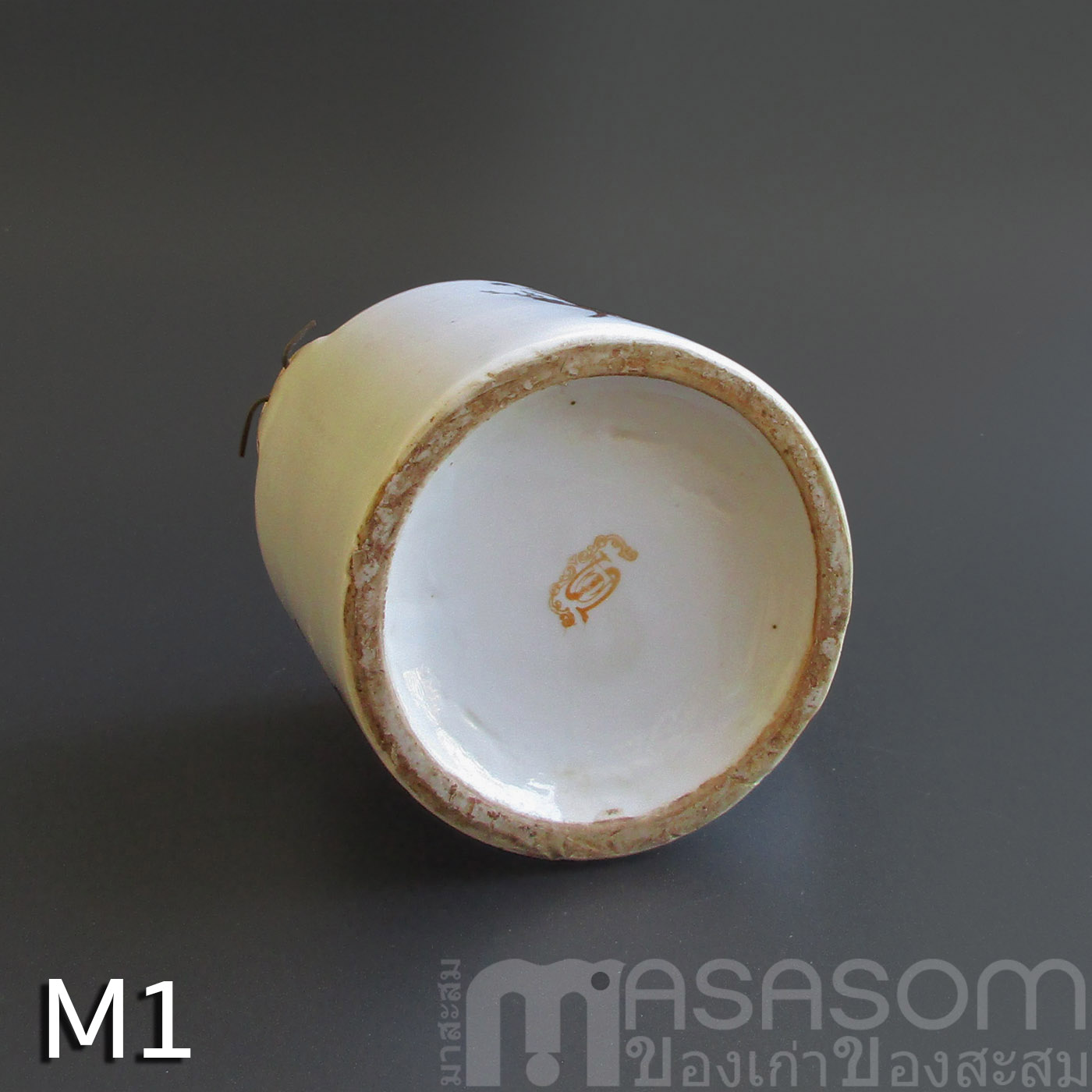 กาน้ำชาเก่า