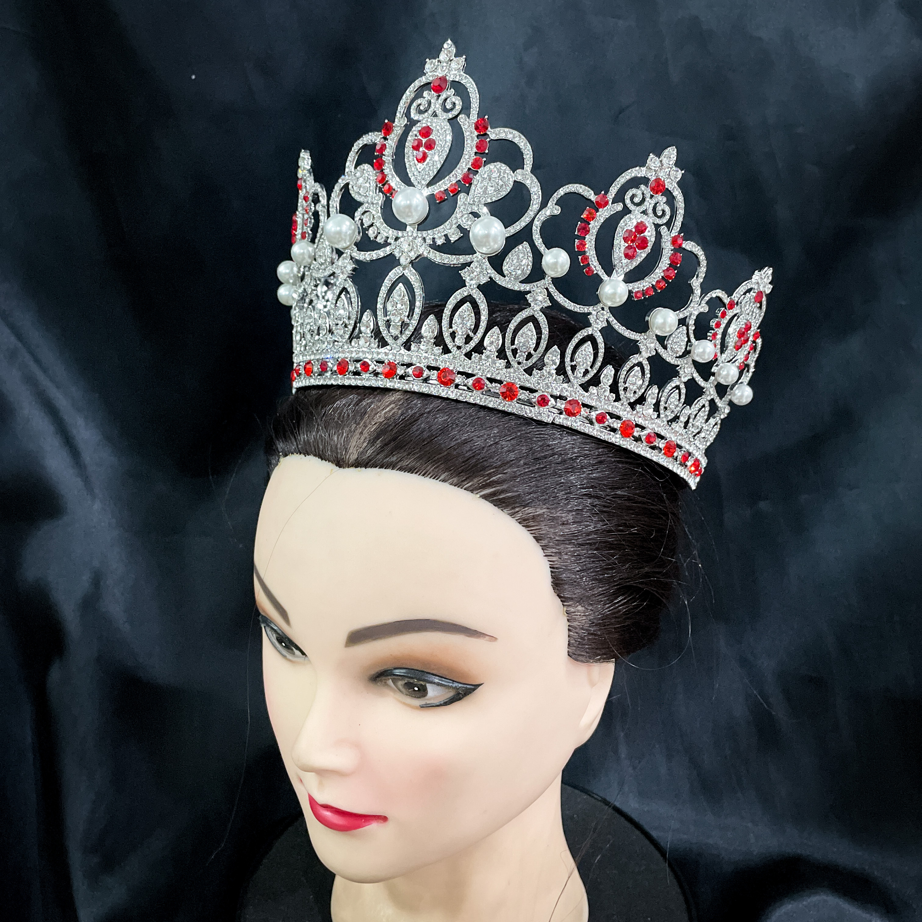 (พร้อมส่ง) มงกุฏ 092 สีแดง มงกุฎนางงาม มงกุฎเพชร มงกุฎประกวด สินค้าพร้อมส่ง ไม่ต้องรอนาน งานพรีเมี่ยม