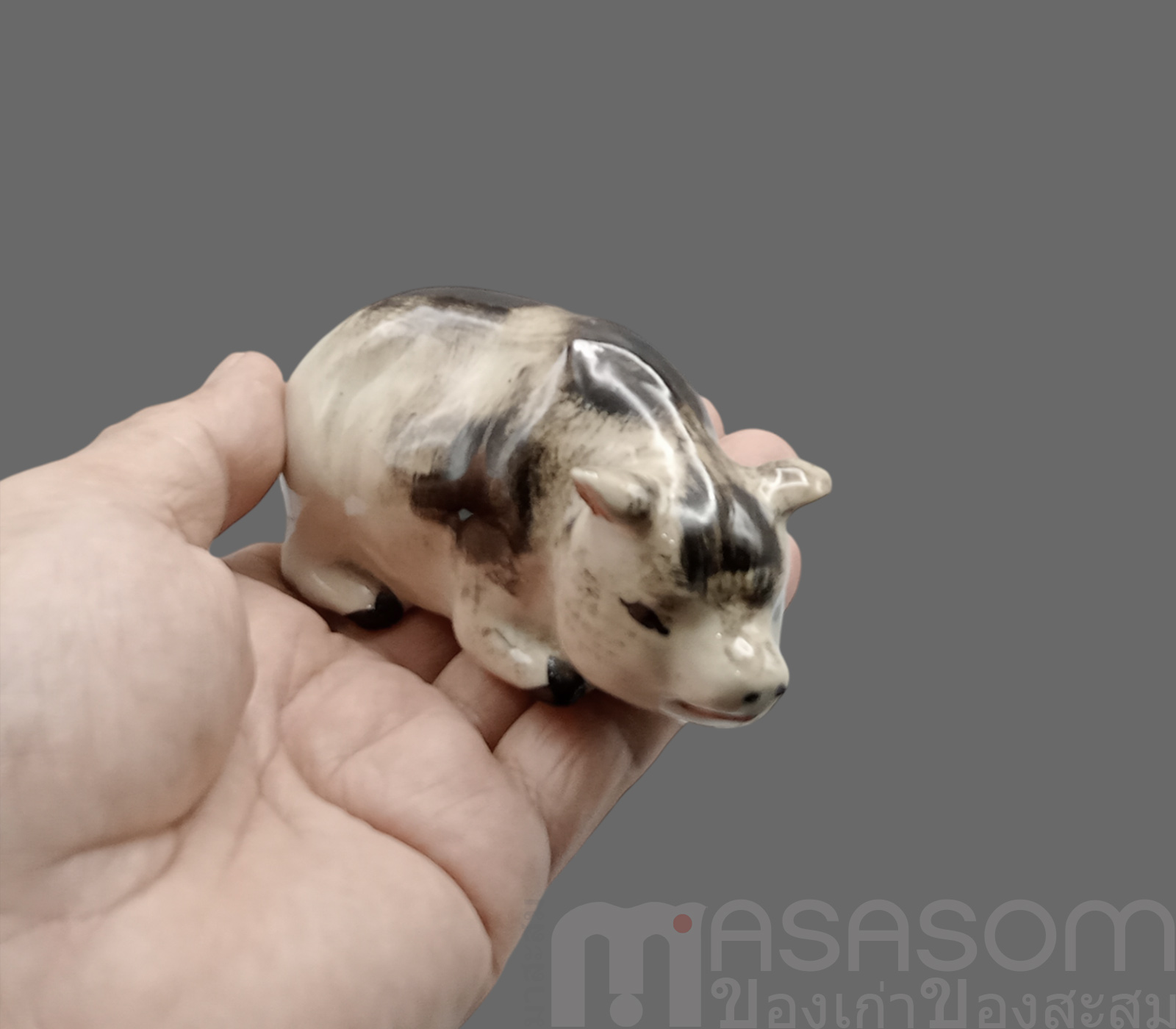 ตุ๊กตารูปหมูนอนเซรามิค