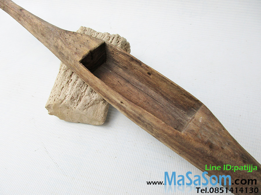 กระสวยทอผ้าเก่า