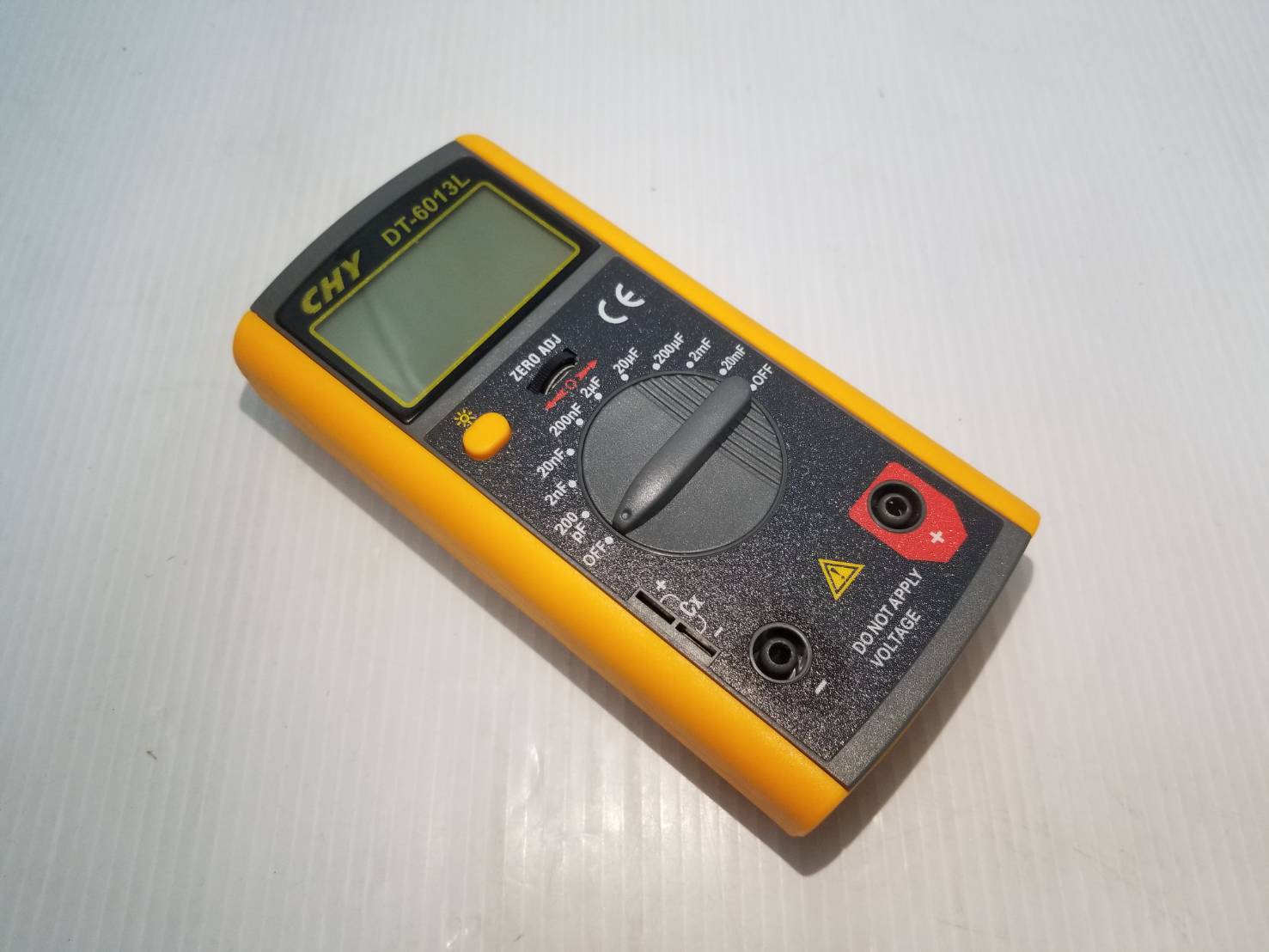 มิเตอร์สำหรับวัดคาร์ปาซิเตอร์ DT-6013L CHY