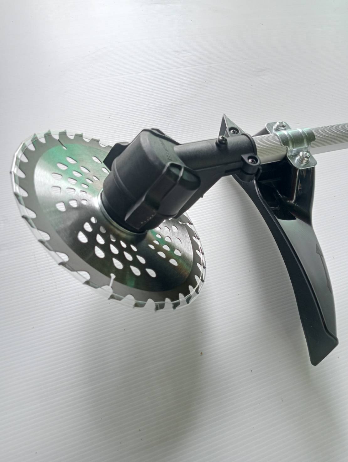 เครื่องตัดหญ้าไร้สาย OCBC510-P1 20V OSUKA