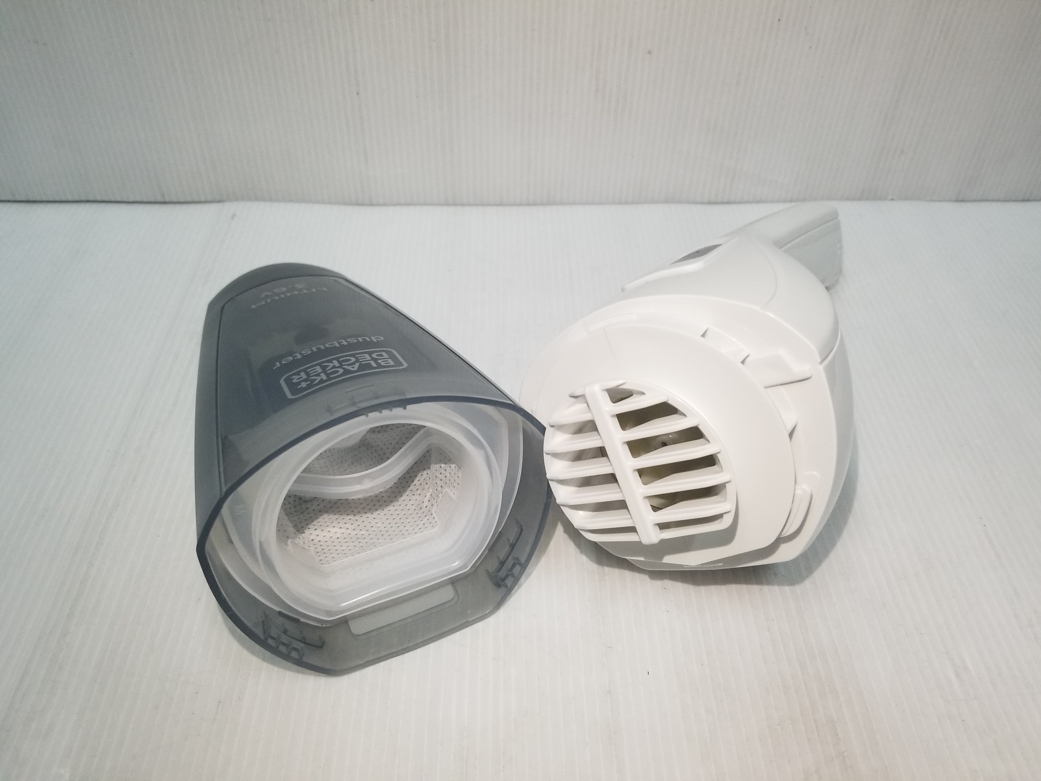 เครื่องดูดฝุ่นมือถือไร้สาย NVB115J BLACK&DECKER REVIVA