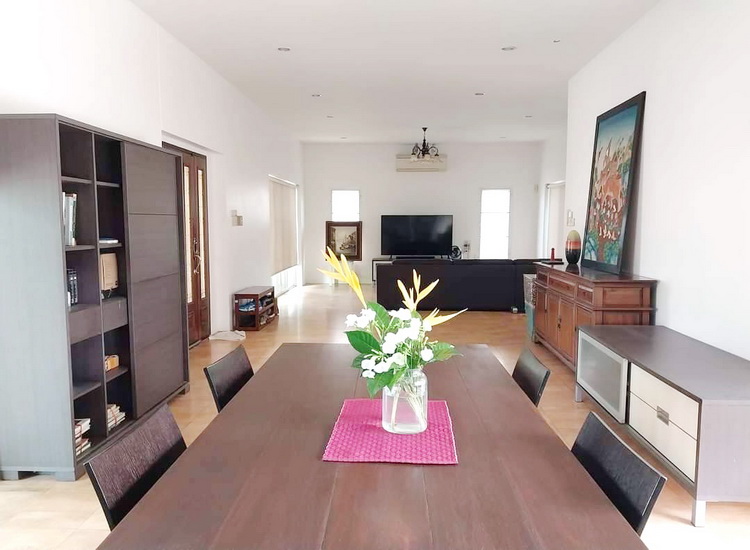 H1186 ขายบ้านเดี่ยวชั้นเดียว 281 ตารางวา อยู่ในตัวเมืองราชบุรี ตกแต่งหรู สภาพพร้อมอยู่