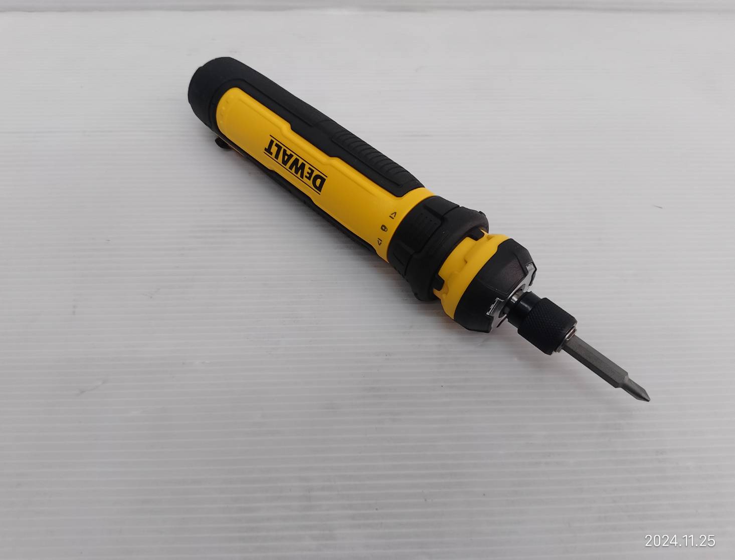 ไขควงไฟฟ้า4V FLEXDRIVE DWHT66719 DEWALT