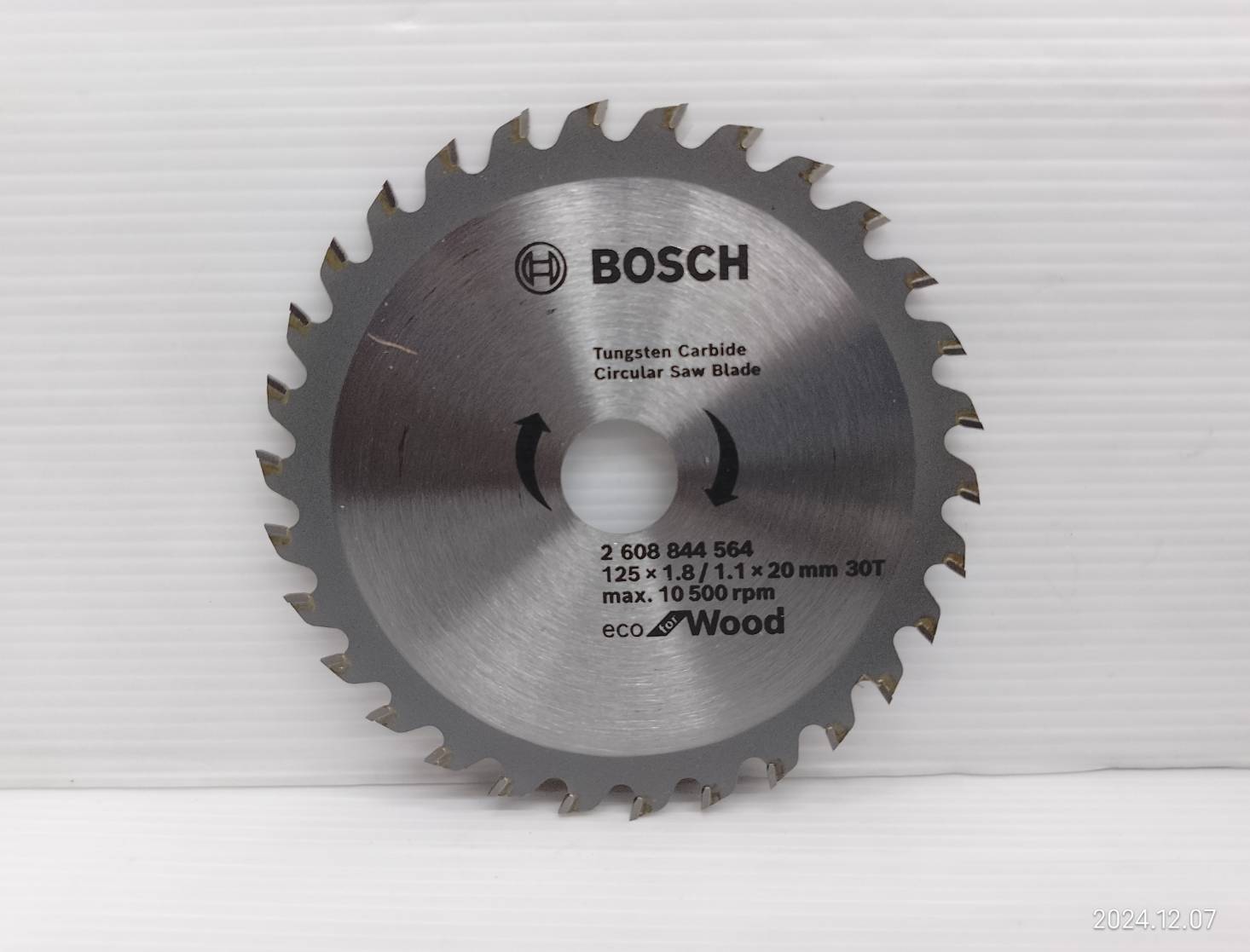 BOSCH เลื่อยวงเดือน5" 18V GKS18V-44 06019M30L0
