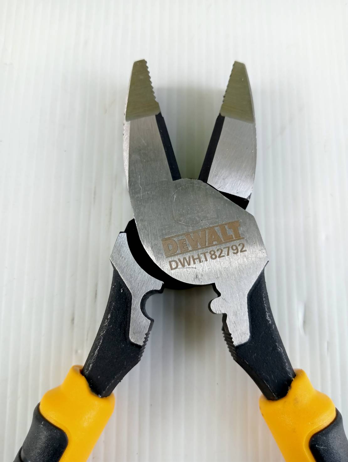 DEWALT คีมปากตรง9.5" Multi-Use DWHT82792-0