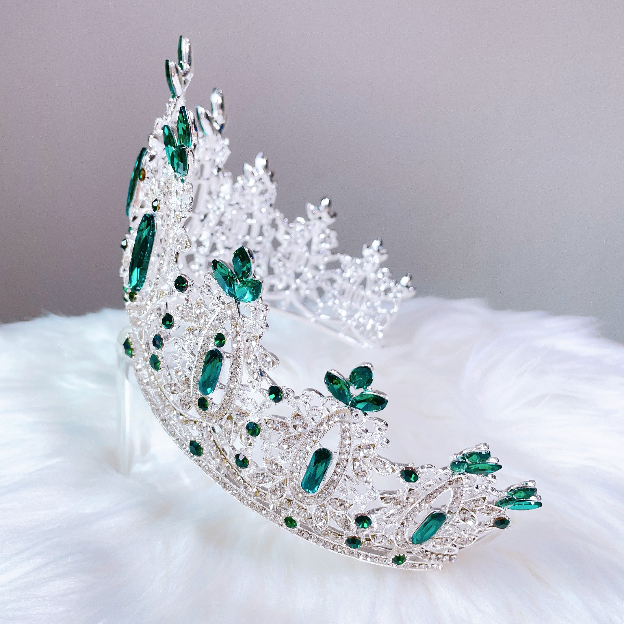 (พร้อมส่ง) เทียร่า 394 สีเขียว มงกุฎนางงาม มงกุฎเจ้าสาว มงกุฎเพชร งานพรีเมี่ยม สินค้าพร้อมส่งจากไทย