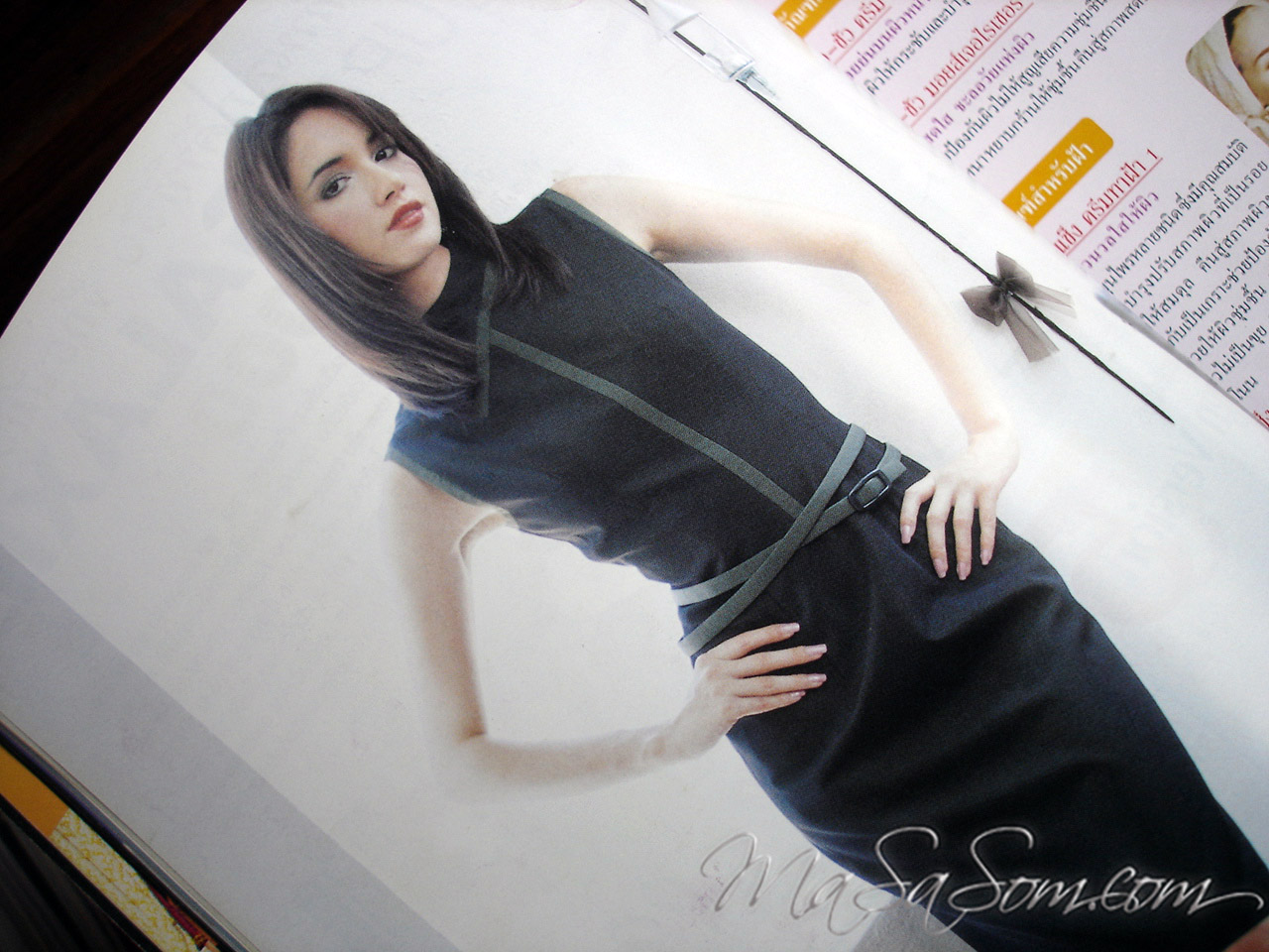 หนังสือแฟชั่นรีวิว เดือนเมษา.46