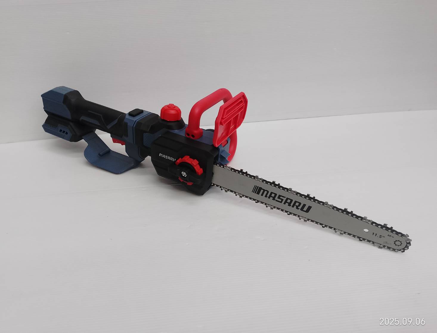 MASARU เลื่อยโซ่แบตเตอรี่20V 11.5" SCS-435 ด้ามยืดยาวได้ 1 เมตร