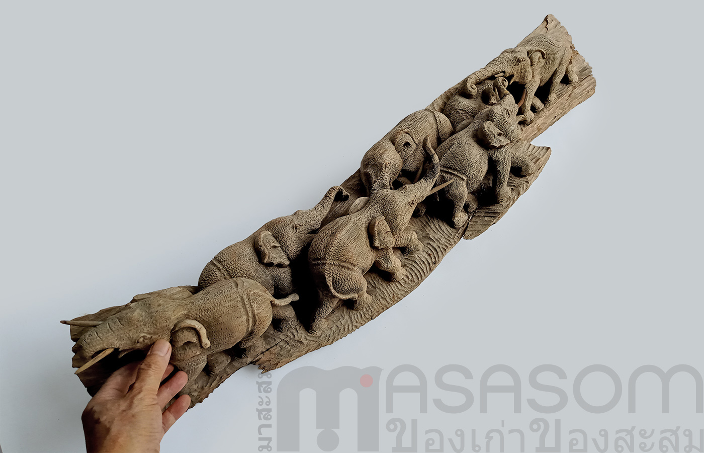ช้างไม้สักแกะสลักโขลง 7 ตัว