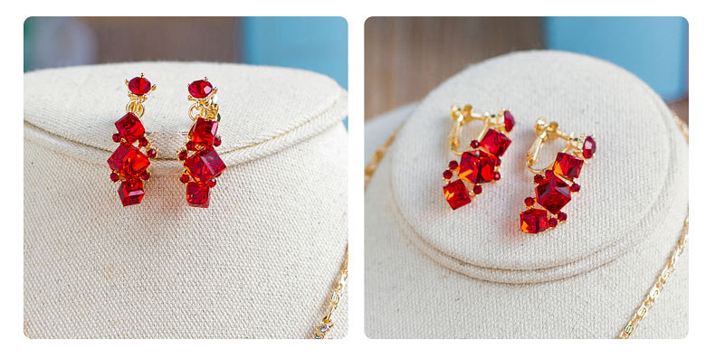 (พร้อมส่ง) สร้อยคอสีแดง 008 (เข็ม)