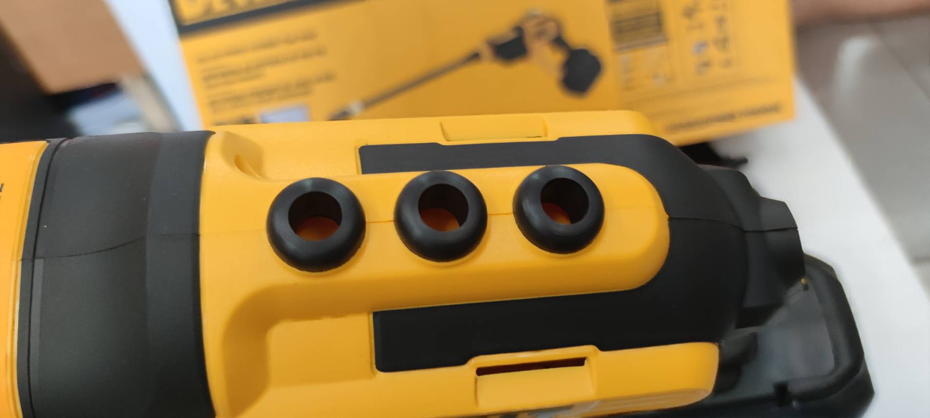 ปืนฉีดน้ำไร้สาย20V DCPW550B-XJ DEWALT