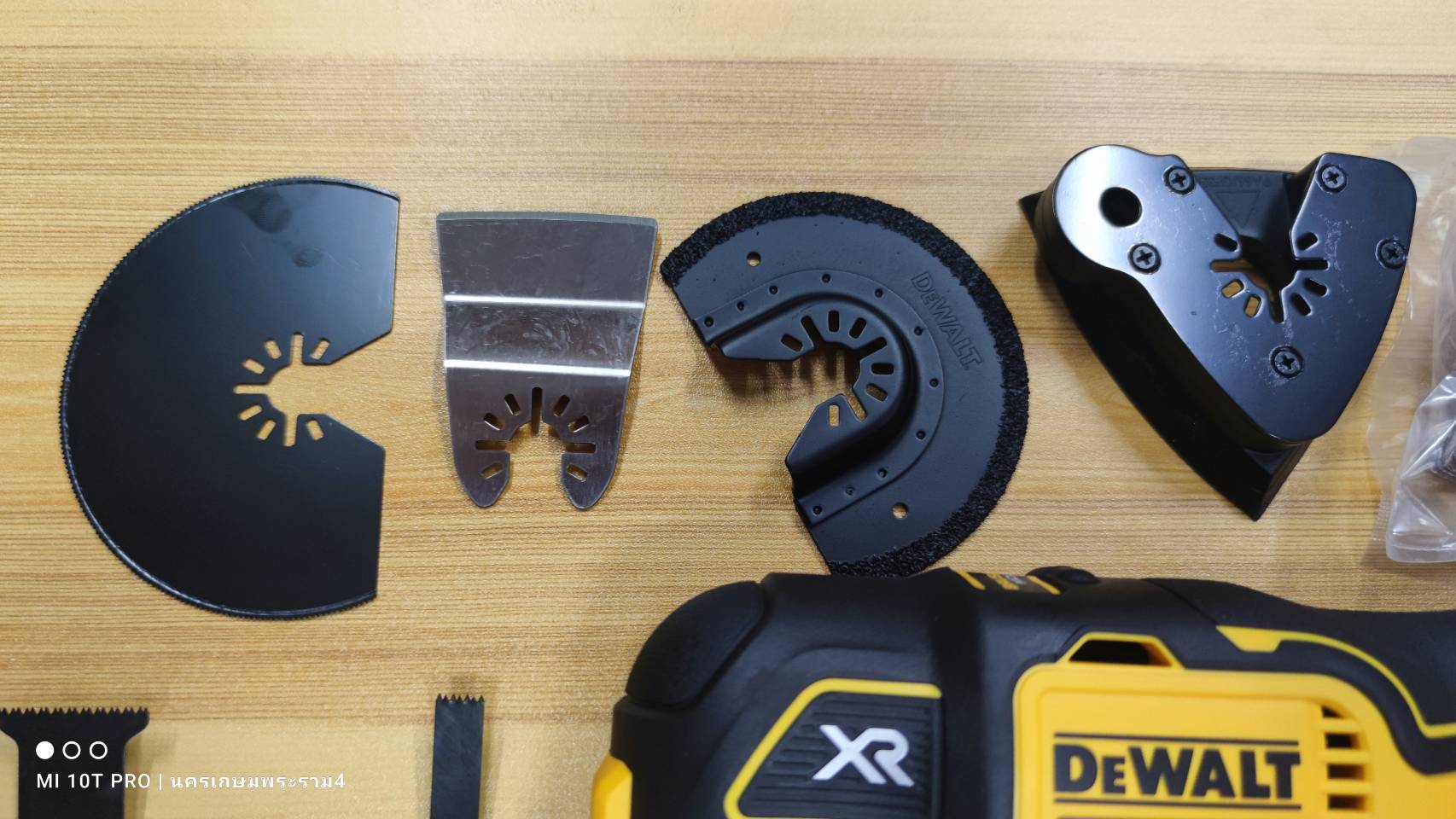 มัลติทูลไร้สาย18V DCS356NT DEWALT