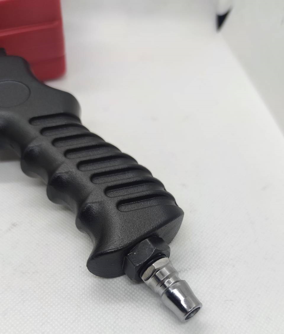 ปืนพ่นทรายแบบ ถังทรายในตัว OBG-90 OSUKA