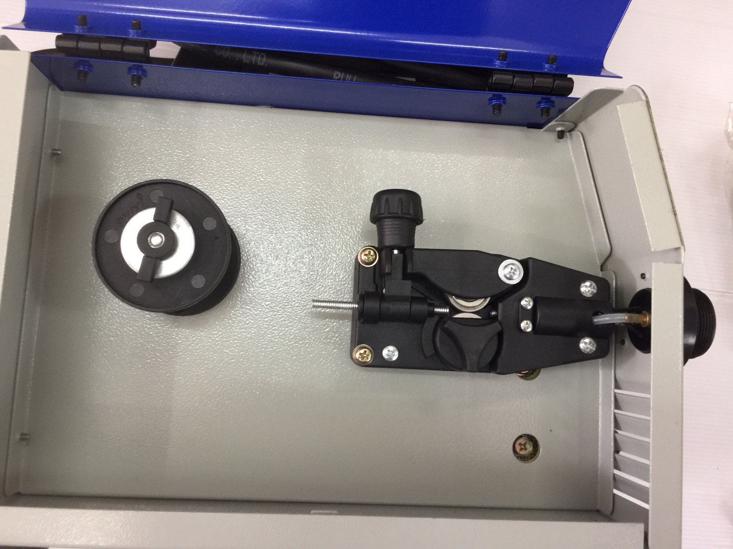 ตู้เชื่อมมิกซ์CO2 MIG160F1 SUMO