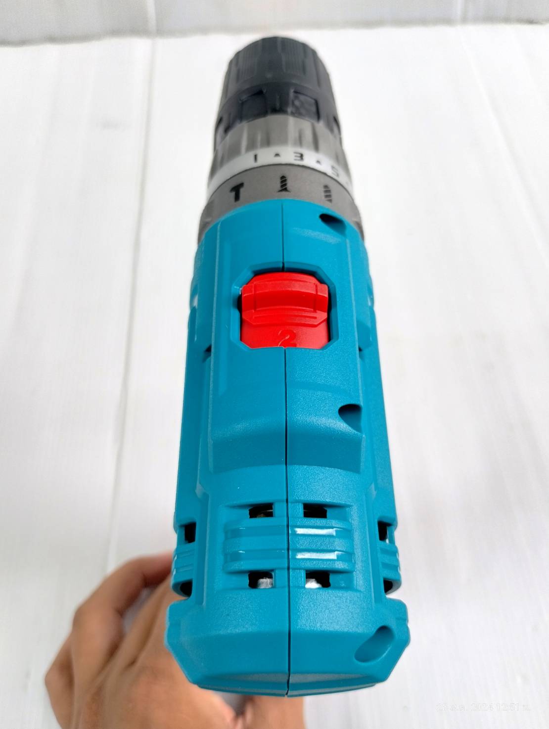 สว่านกระแทก12V+ดอกไขควง+ดอกสว่าน TOSLI240467 TOTAL