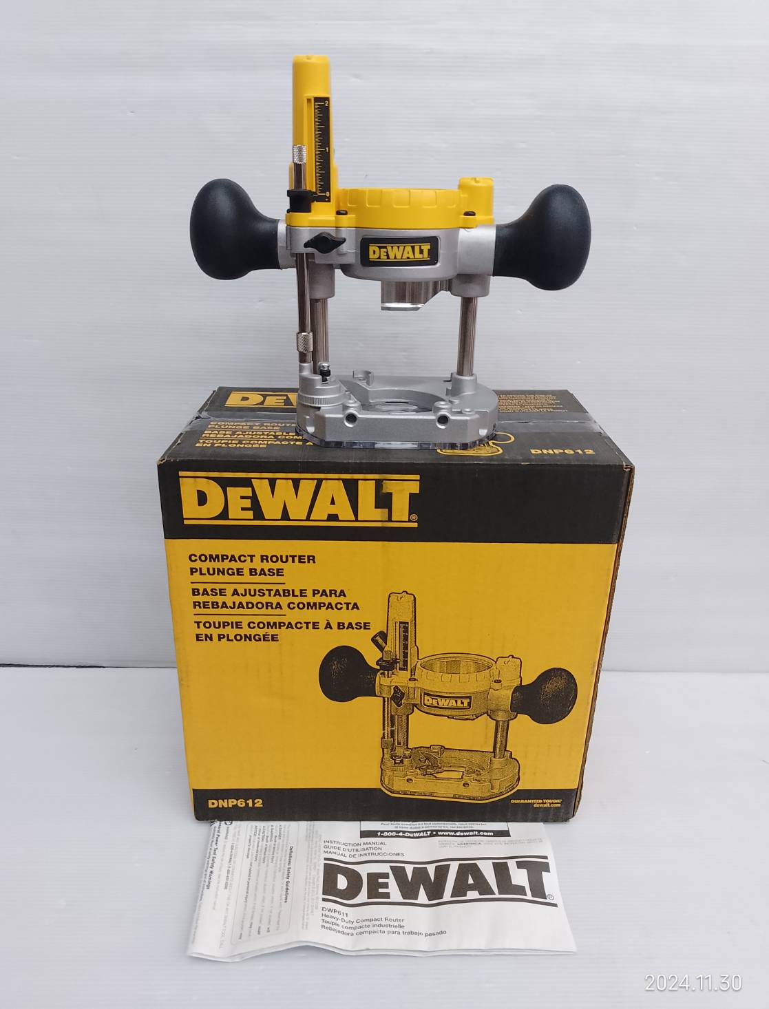 DEWALT แท่นกดเสริมสำหรับทริมเมอร์ DCW600 (เสื้อทริมเมอร์) รุ่น DNP612