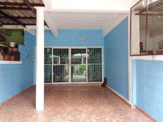 🚩 H1250 ขายทาวน์เฮ้าส์ 17 ตารางวา หมู่บ้านพัชรัฐ คู้บอน 27 แยก31 พื้นที่ใช้สอยเยอะ ต่อเติมเต็มเนิ้อที่