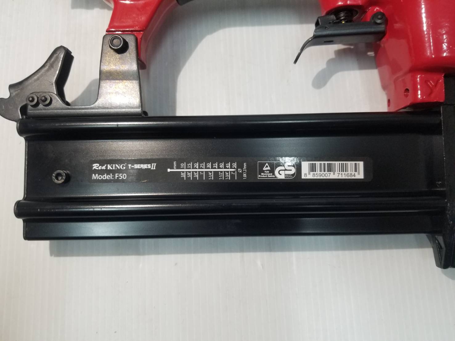 แม็กยิงตะปูลม ขาเดี่ยว F-50 REDKING (T SERIES) II เซฟตี้ไกปืน