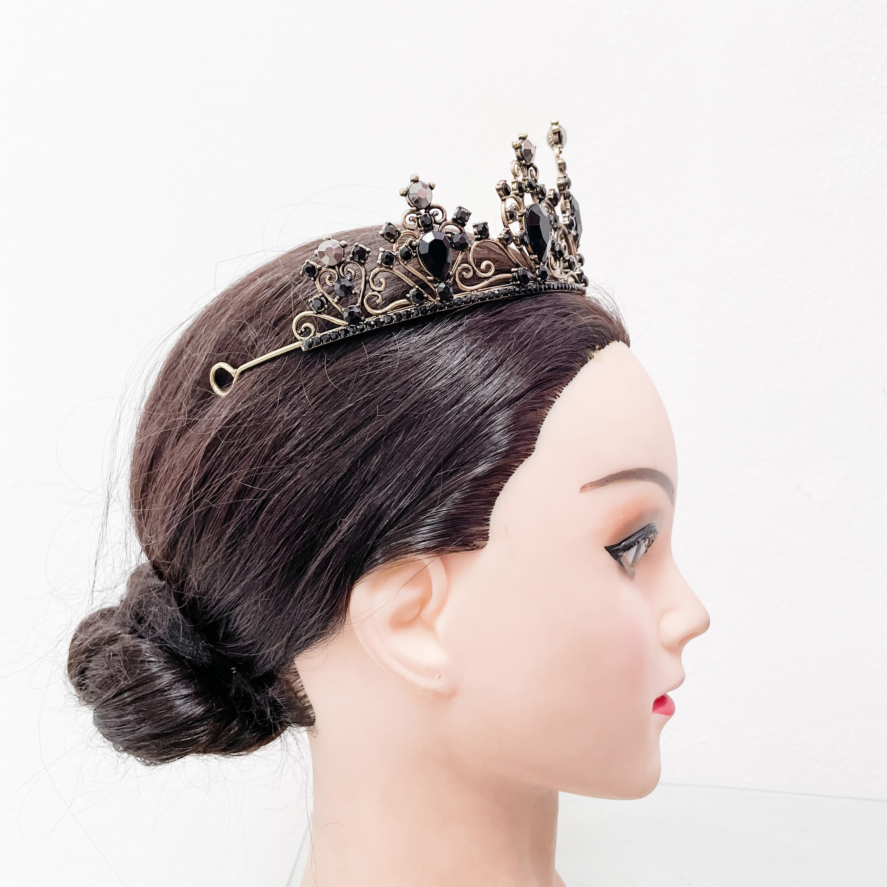 (พร้อมส่ง) มงกุฎสีดำ 319 มงกุฎนางงาม มงกุฎเจ้าหญิง งานสวย ปราณีต QCเพชรทุกเม็ด สินค้าพร้อมส่งจากไทย