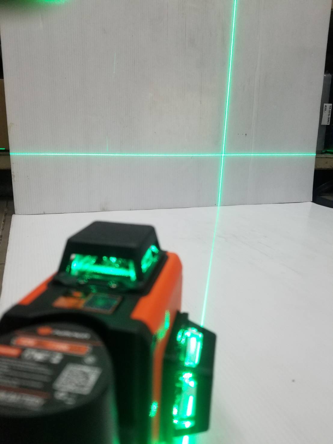 เลเซอร์12เส้น แสงเขียว PTT-12LSG-12V PUMPKIN #28367