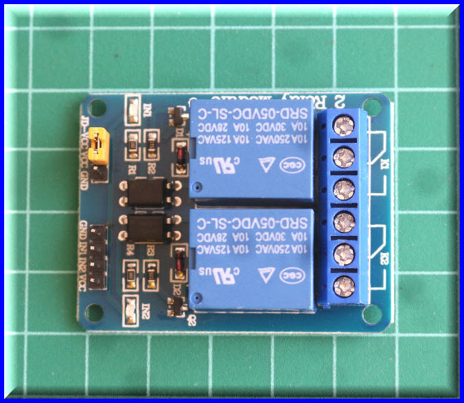 1x แผงวงจรรีเลย์แบบมีออปโต้ DC 5V 2 ช่อง 10A 250V Relay