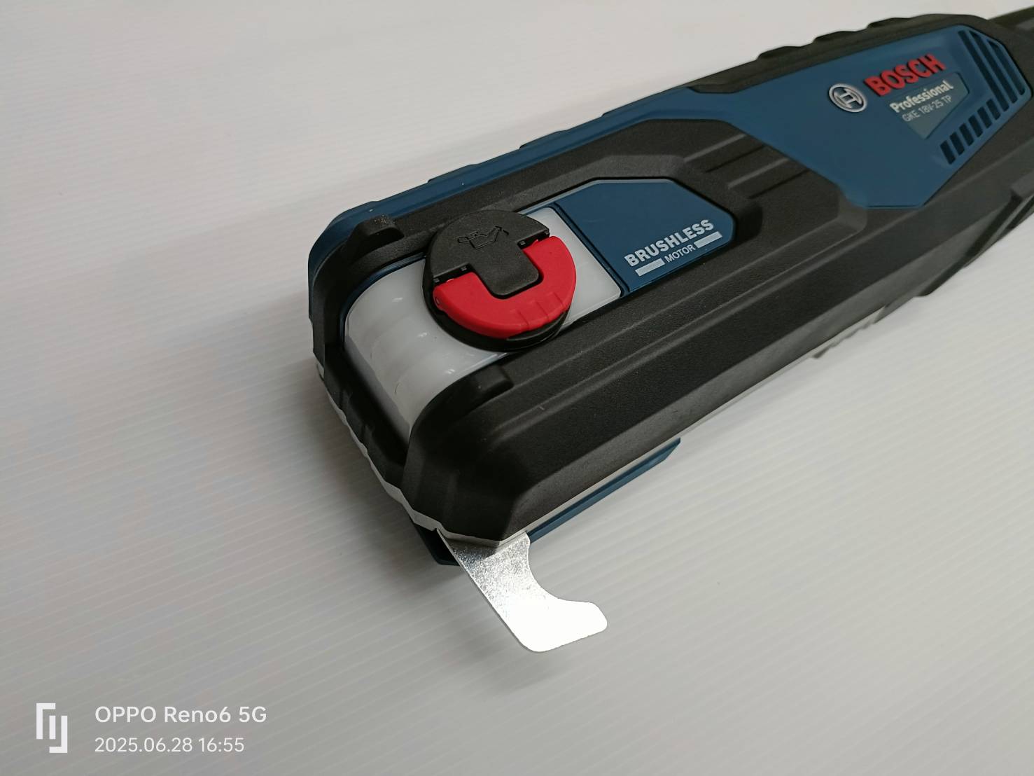 เลื่อยโซ่10"ด้ามยาว GKE18V-25TP BOSCH SOLO