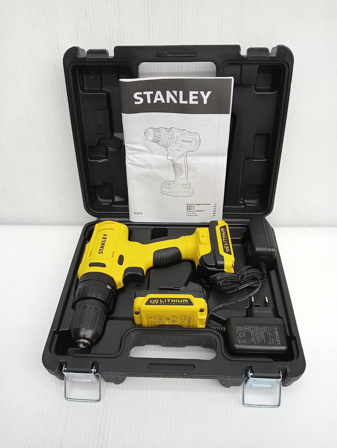 STANLEY รุ่น SCH121S2K-B1 สว่านกระแทกไร้สาย 12V Max พร้อมแบตเตอรี่ 1.5AH*2